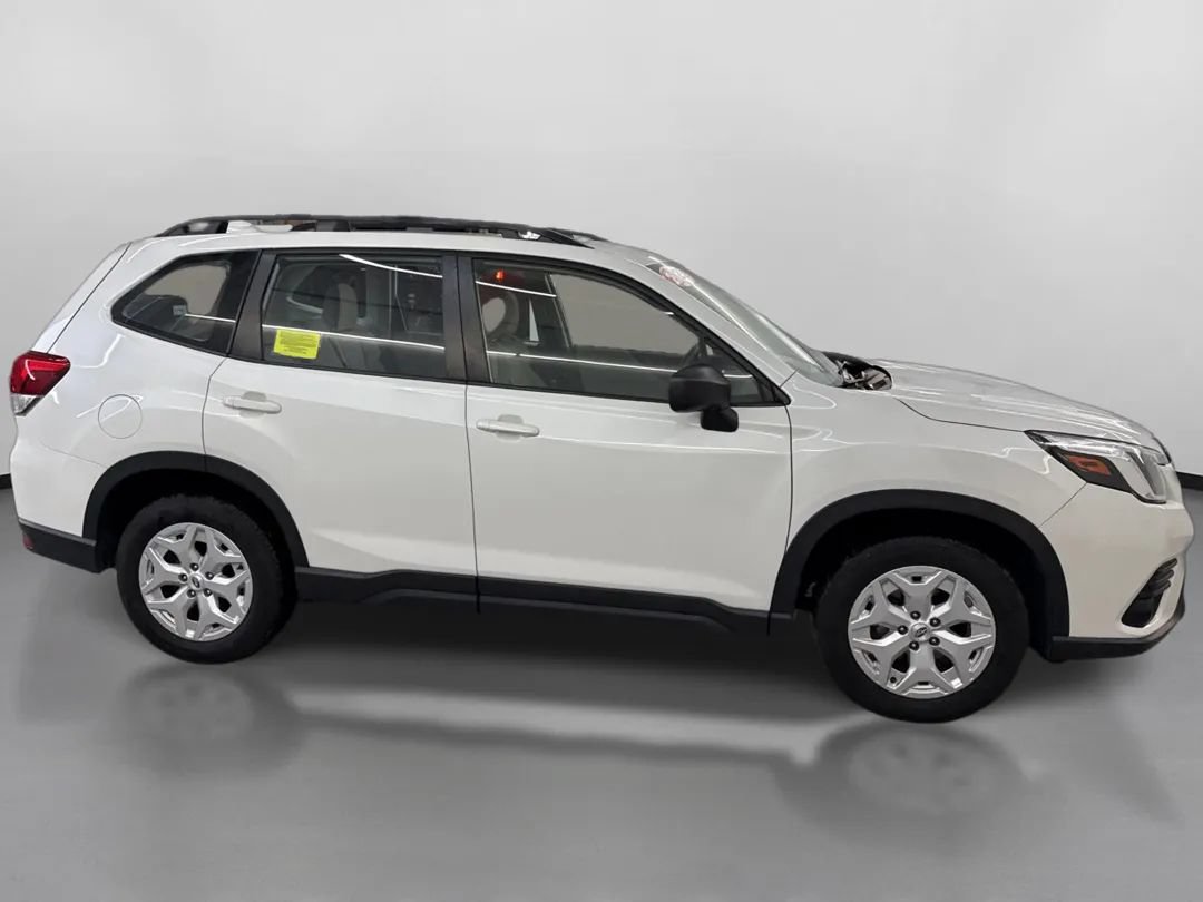 Used 2023 Subaru Forester AWD/4WD image 11