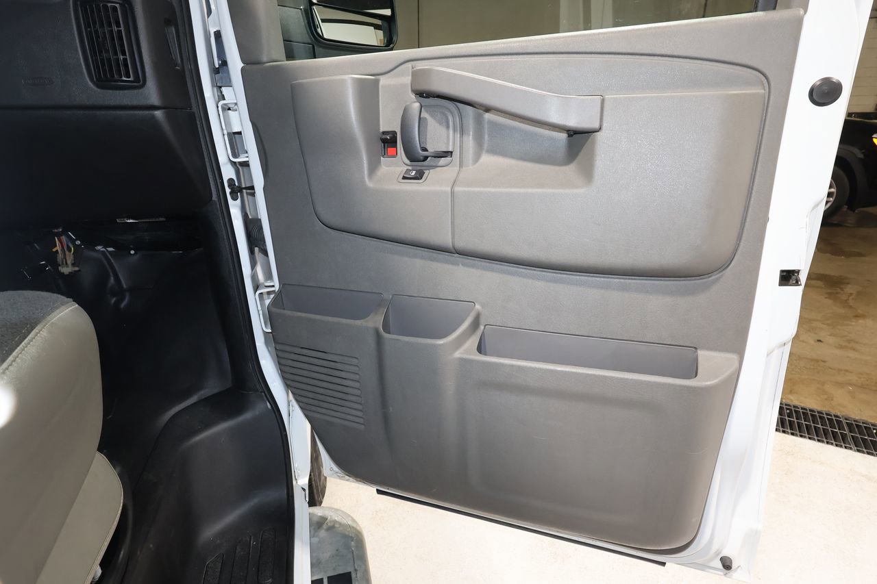 Certified 2024 Chevrolet Express 2500 w/ Driver Convenience Package image 15