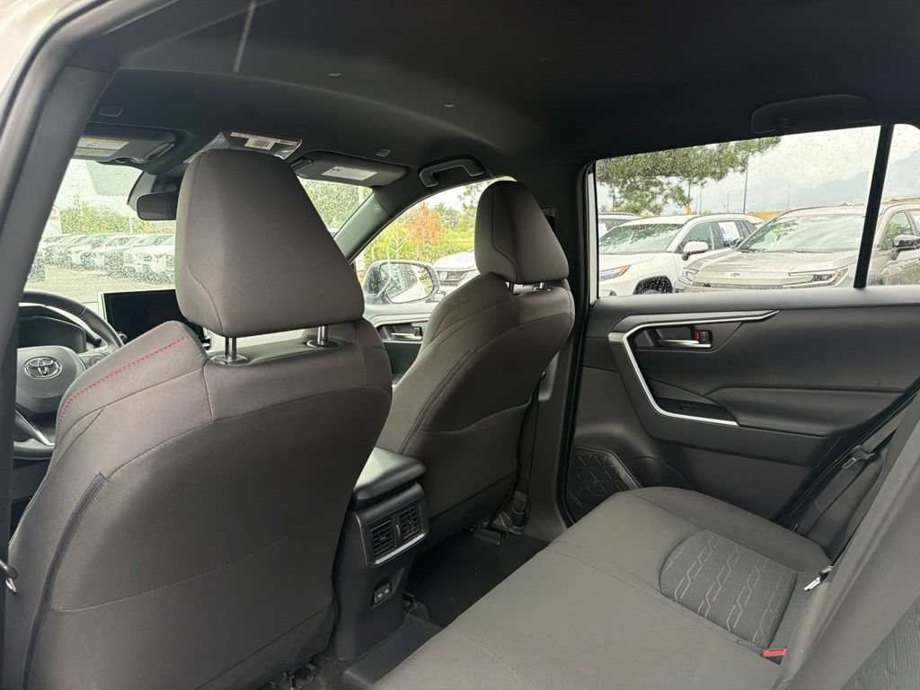 Used 2025 Toyota RAV4 SE AWD/4WD image 21