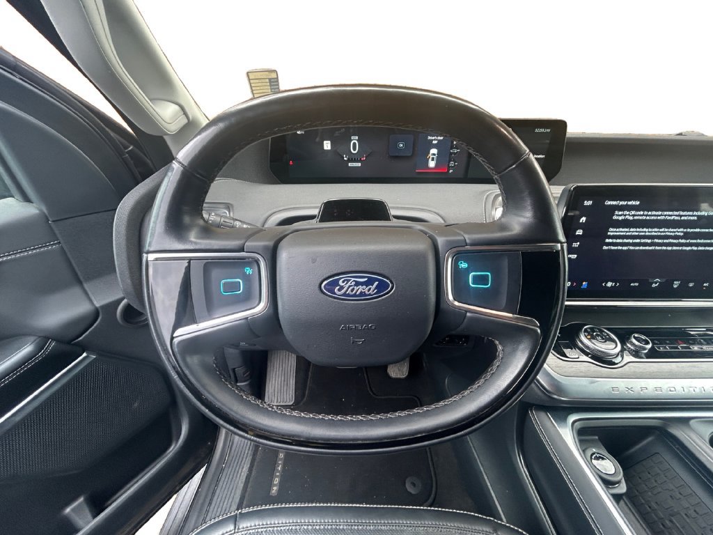 Used 2025 Ford Expedition Platinum AWD/4WD image 18