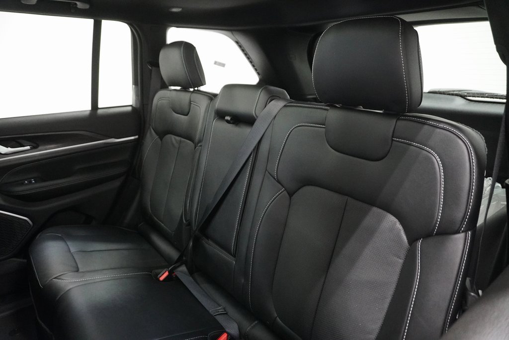 New 2026 Jeep Grand Cherokee Limited image 15