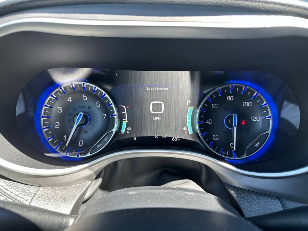 New 2027 Chrysler Pacifica Limited FWD image 28