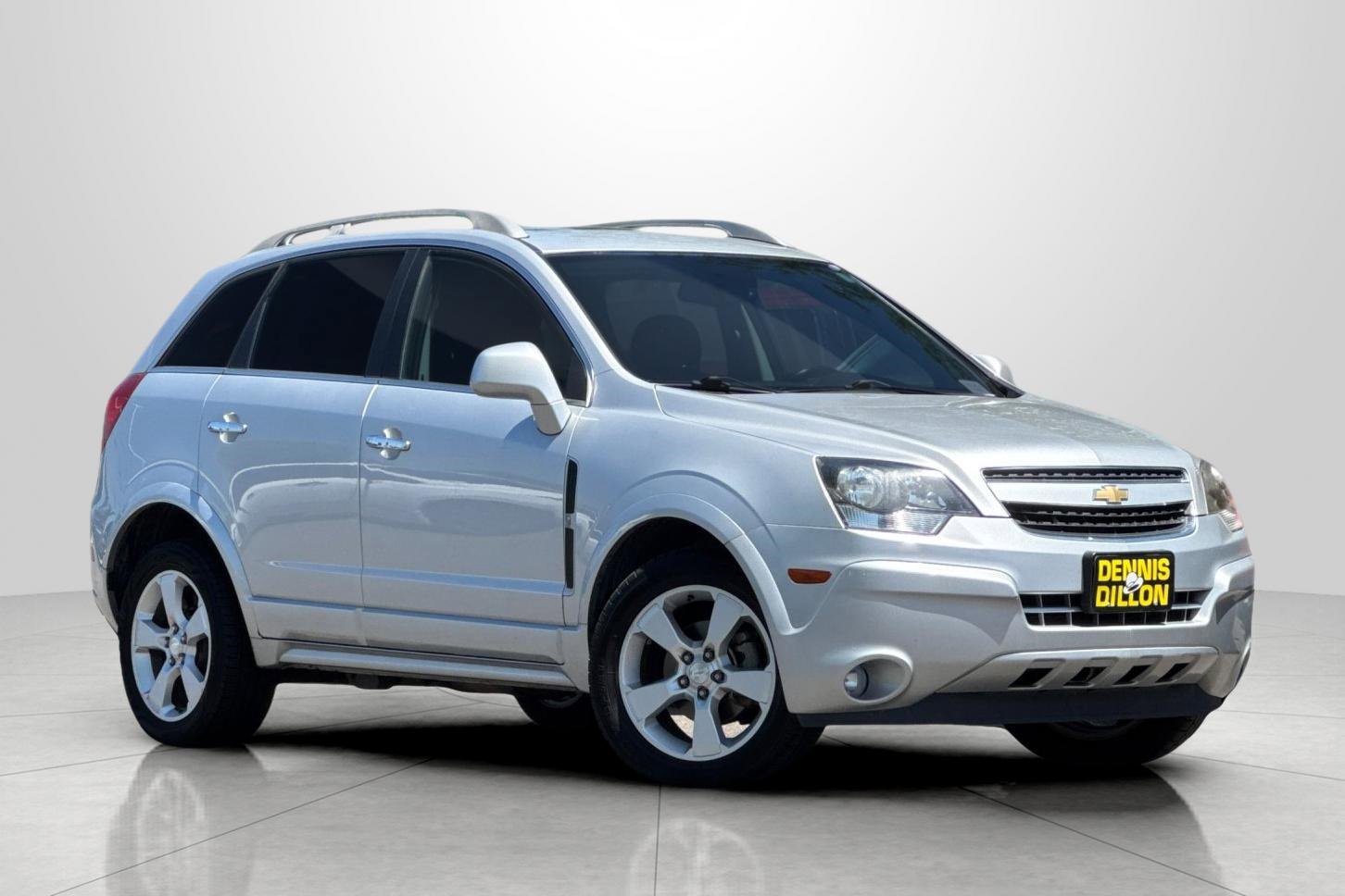 Used 2015 Chevrolet Captiva Sport LT w/ Convenience Package image 2