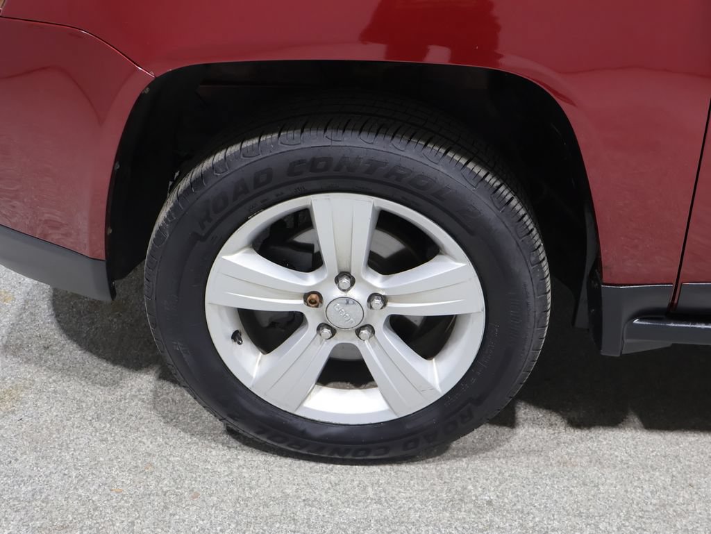 Used 2016 Jeep Compass Sport w/ Power Value Group FWD image 8