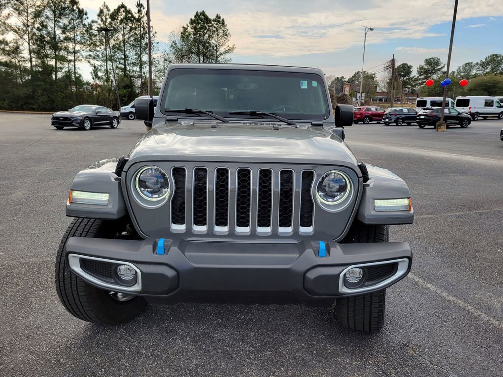 Used 2023 Jeep Wrangler Unlimited Sahara w/ Cold Weather Group image 8