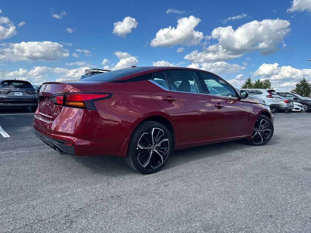 Used 2025 Nissan Altima 2.5 SR AWD/4WD image 10