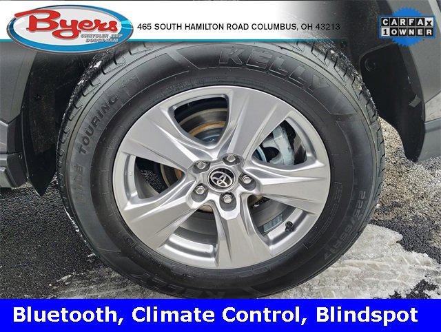 Used 2024 Toyota RAV4 XLE image 5