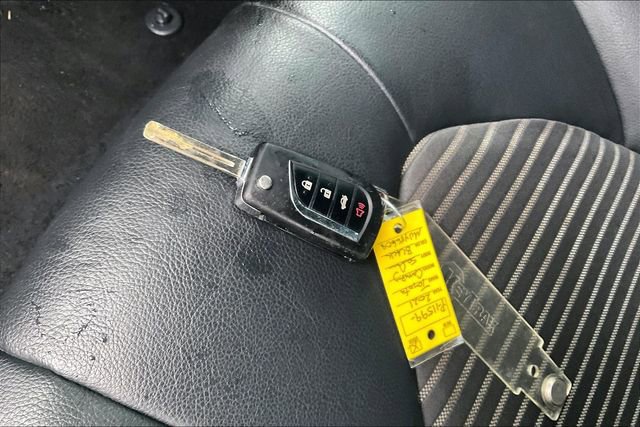 Used 2021 Toyota Camry SE FWD image 11