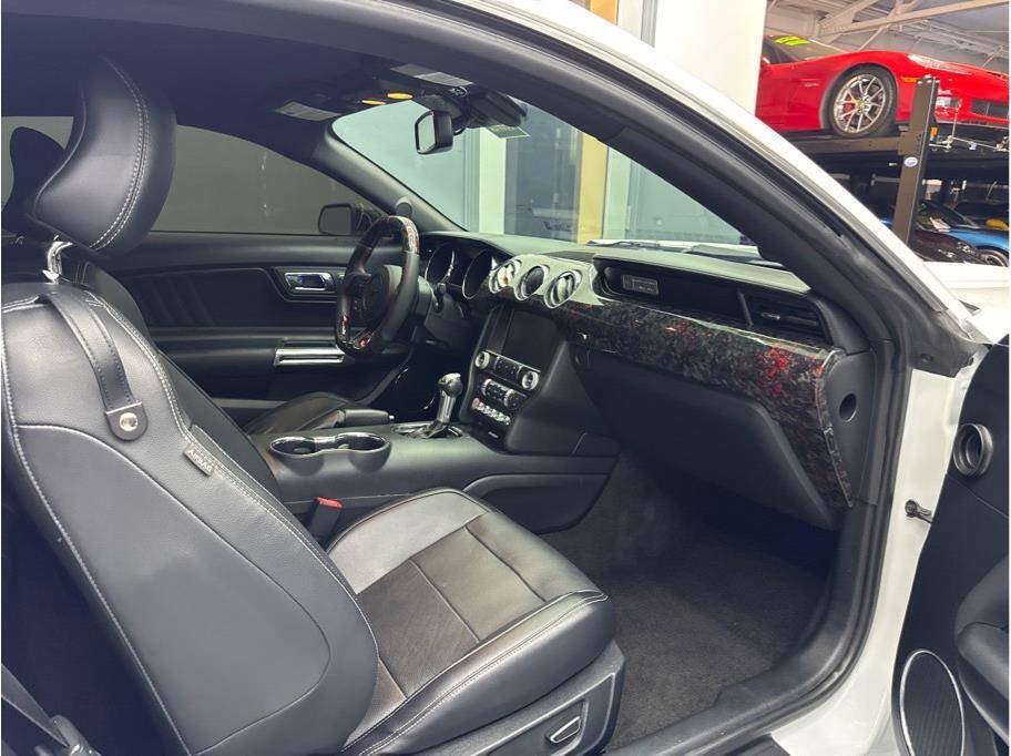 Used 2015 Ford Mustang GT Premium w/ Equipment Group 401A RWD image 16