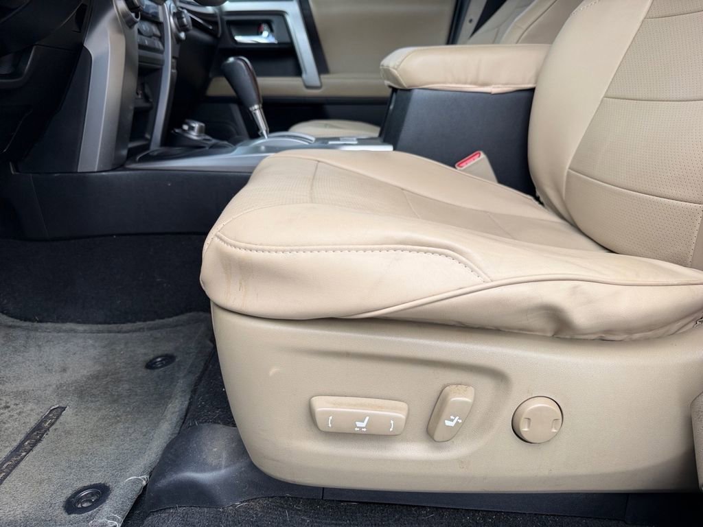Used 2014 Toyota 4Runner Limited AWD/4WD image 11