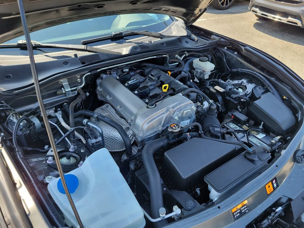 Used 2021 MAZDA MX-5 Miata RF Grand Touring RWD image 10