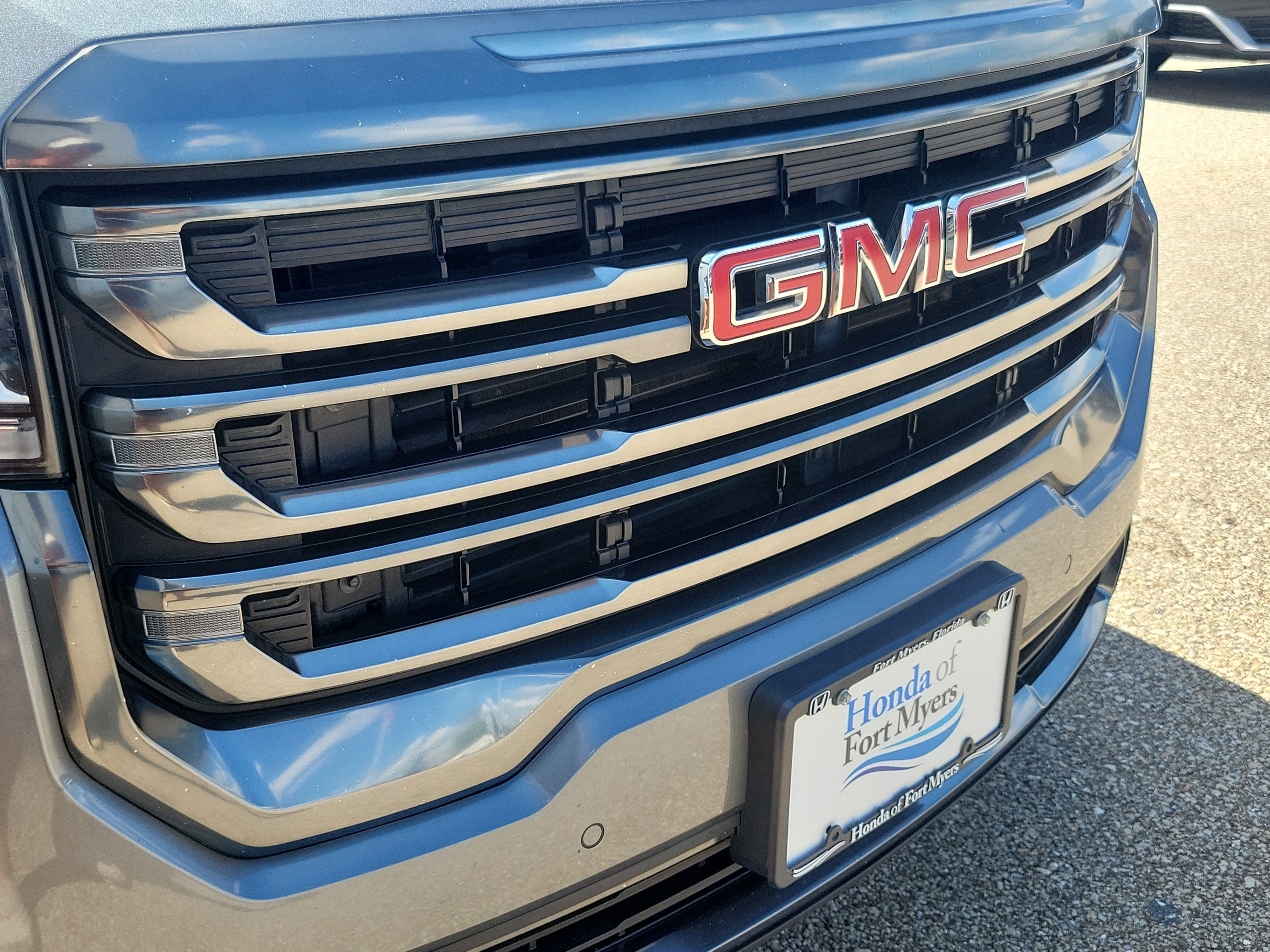 Used 2022 GMC Acadia AT4 w/ Preferred Package AWD/4WD image 15
