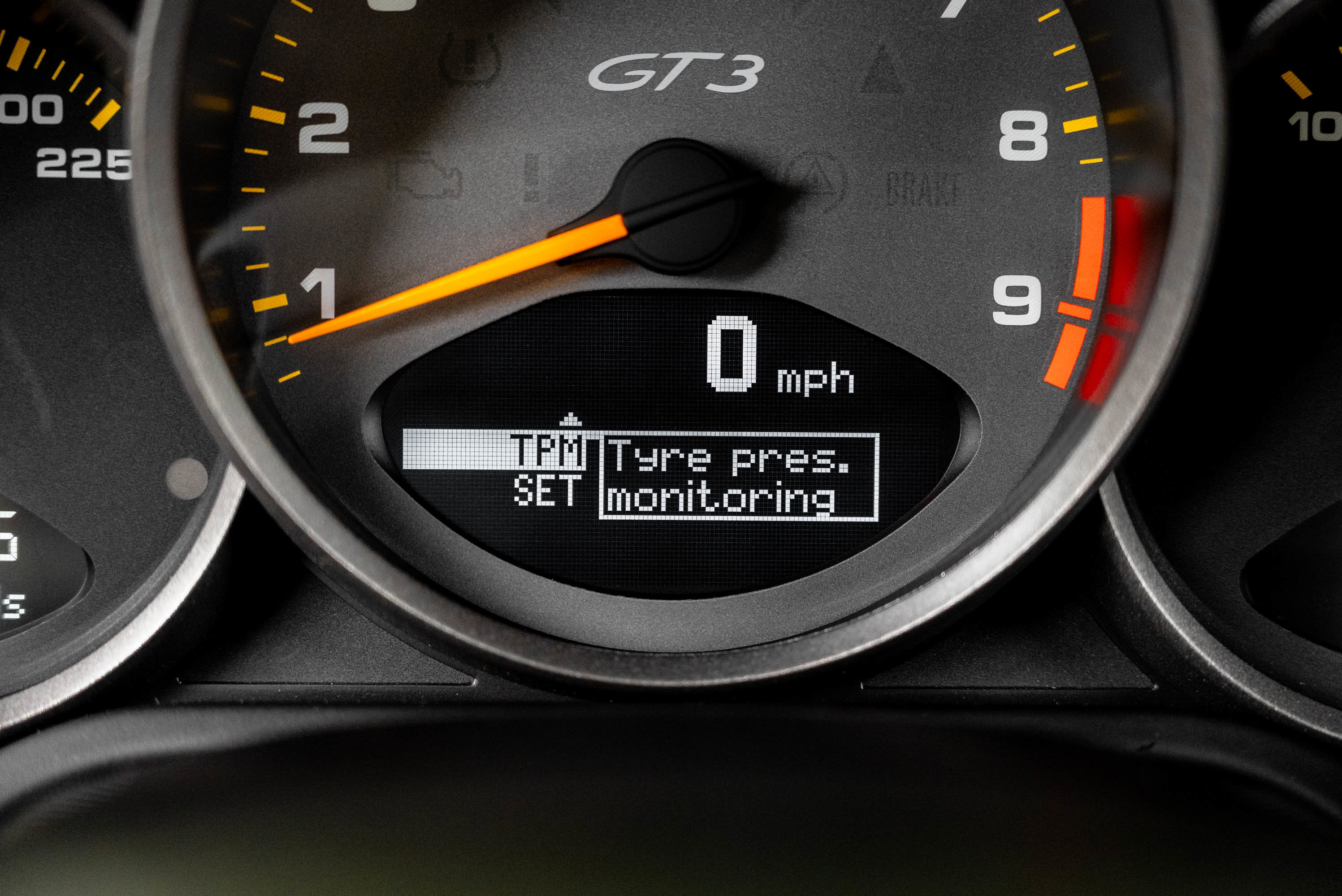 Used 2010 Porsche 911 GT3 RWD image 42