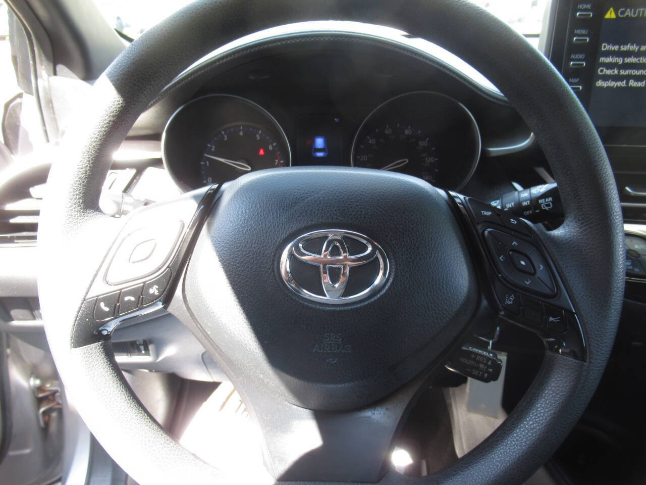 Used 2019 Toyota C-HR LE FWD image 20