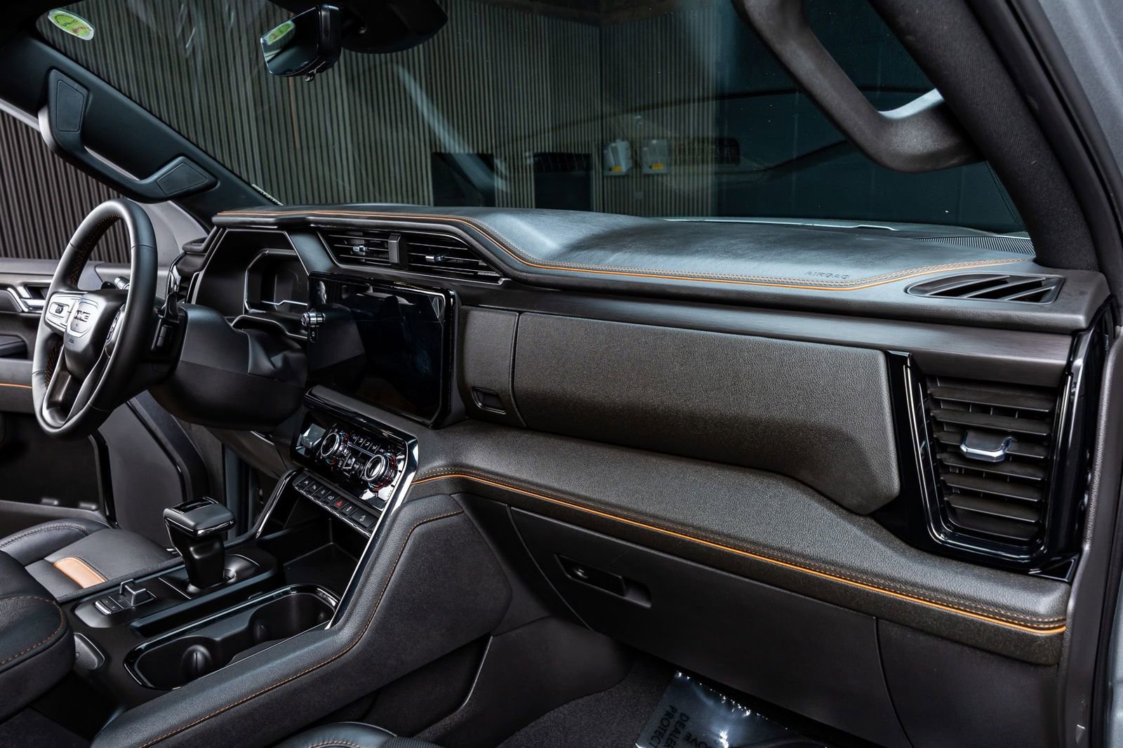 Used 2025 GMC Sierra 1500 AT4 w/ AT4 Premium Package image 17