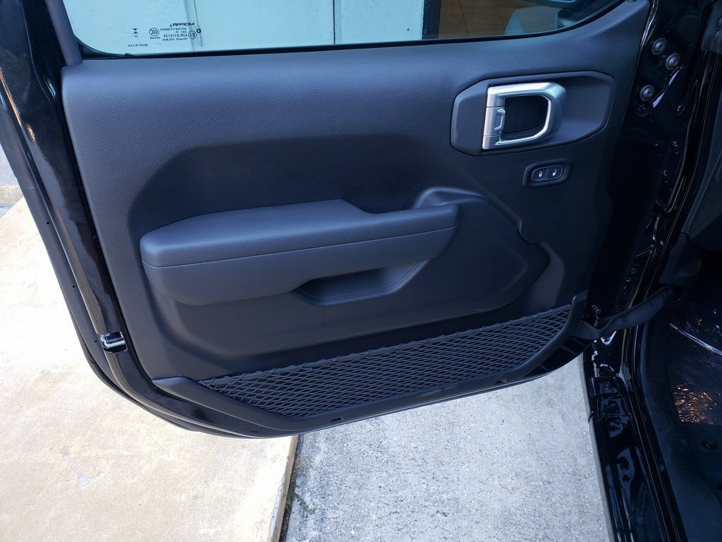 New 2026 Jeep Wrangler Unlimited Sport AWD/4WD image 13