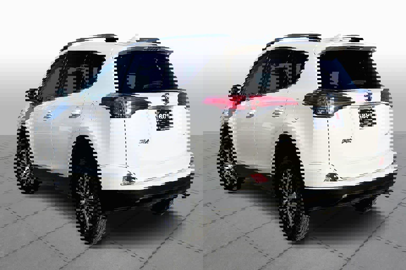 Used 2016 Toyota RAV4 LE image 12