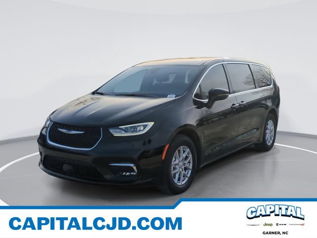 New 2026 Chrysler Pacifica Select FWD image 1