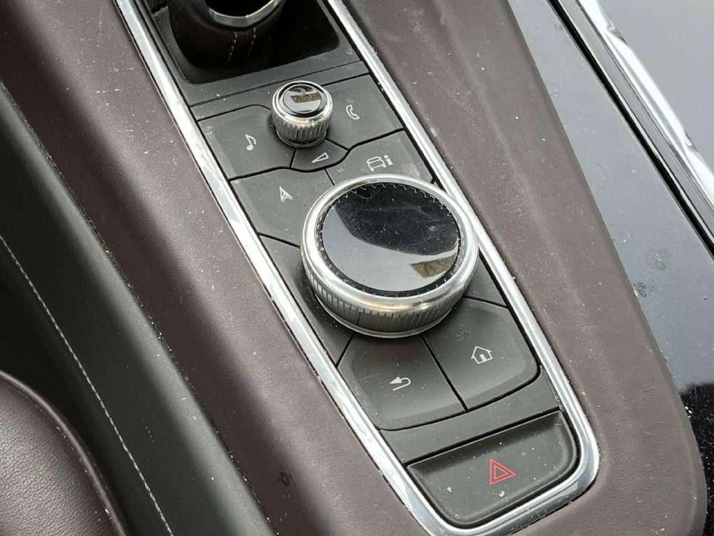Used 2021 Cadillac Escalade ESV Sport Platinum AWD/4WD image 41