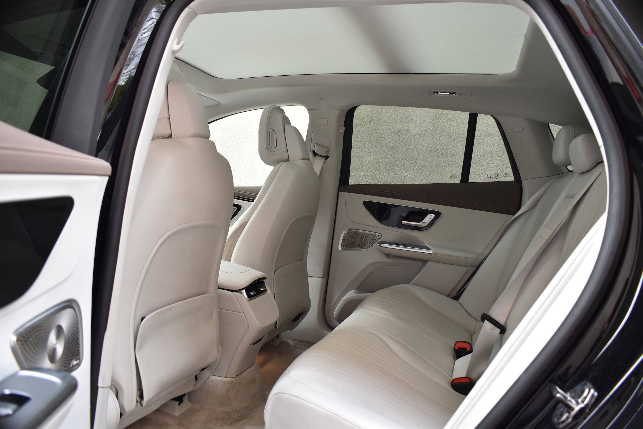 Used 2023 Mercedes-Benz EQE 500 4MATIC SUV image 21