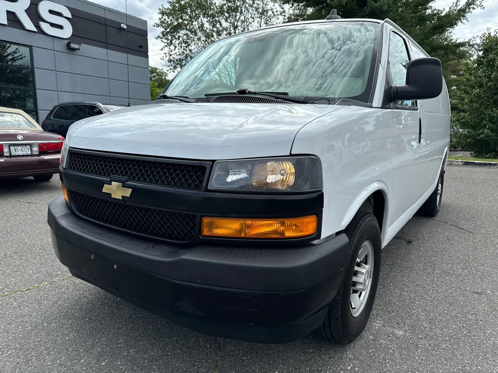 Used 2020 Chevrolet Express 3500 w/ Driver Convenience Package