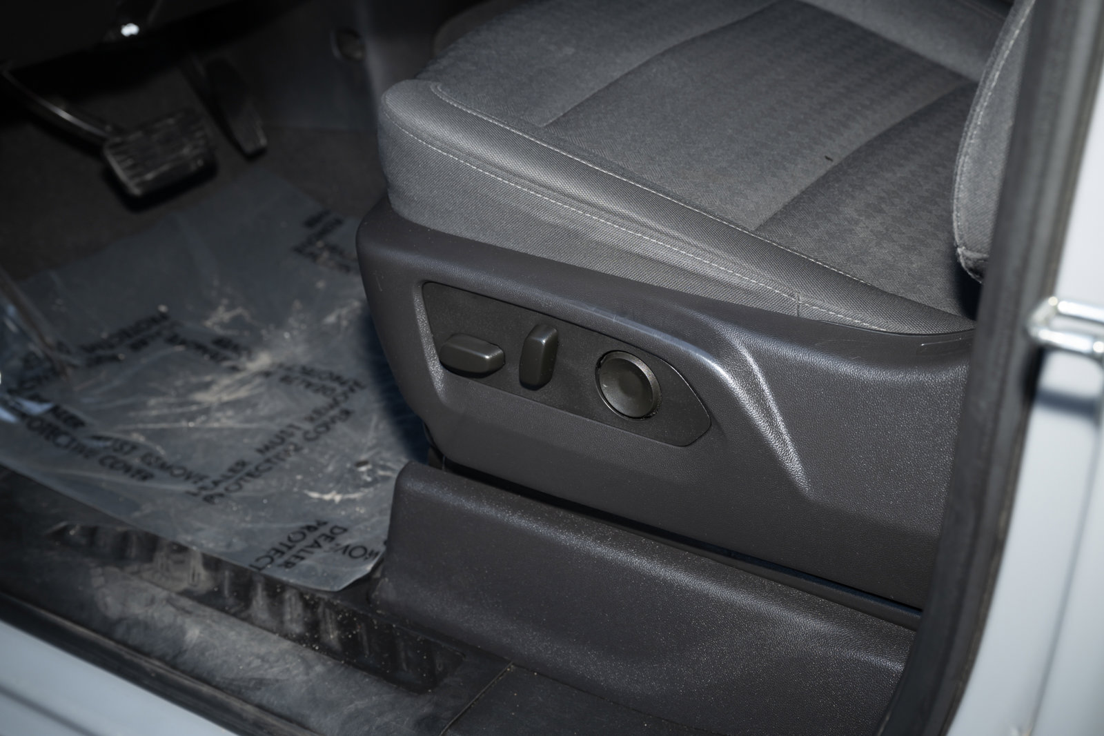 Used 2024 Chevrolet Silverado 1500 Custom image 20