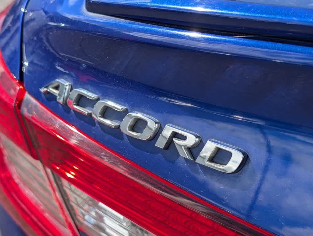 Used 2018 Honda Accord Sport image 9