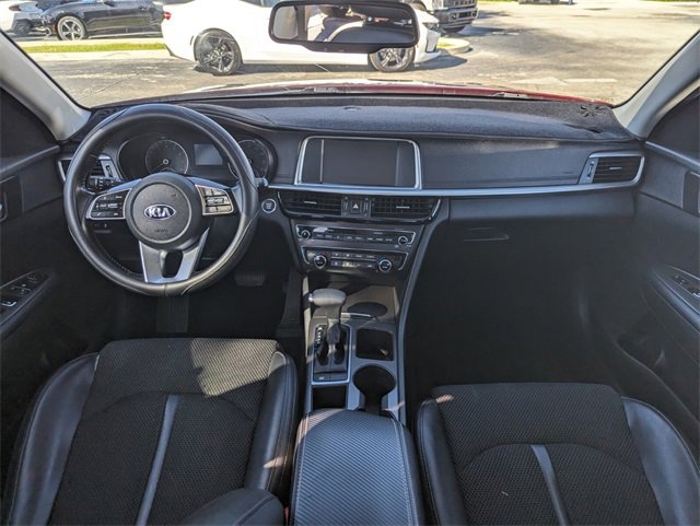 Used 2019 Kia Optima S image 9