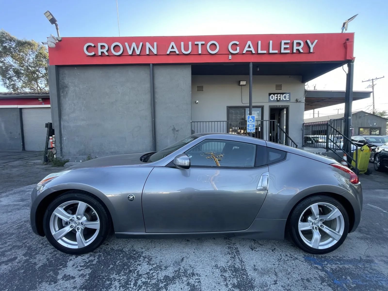 Used 2012 Nissan 370Z Coupe RWD image 6