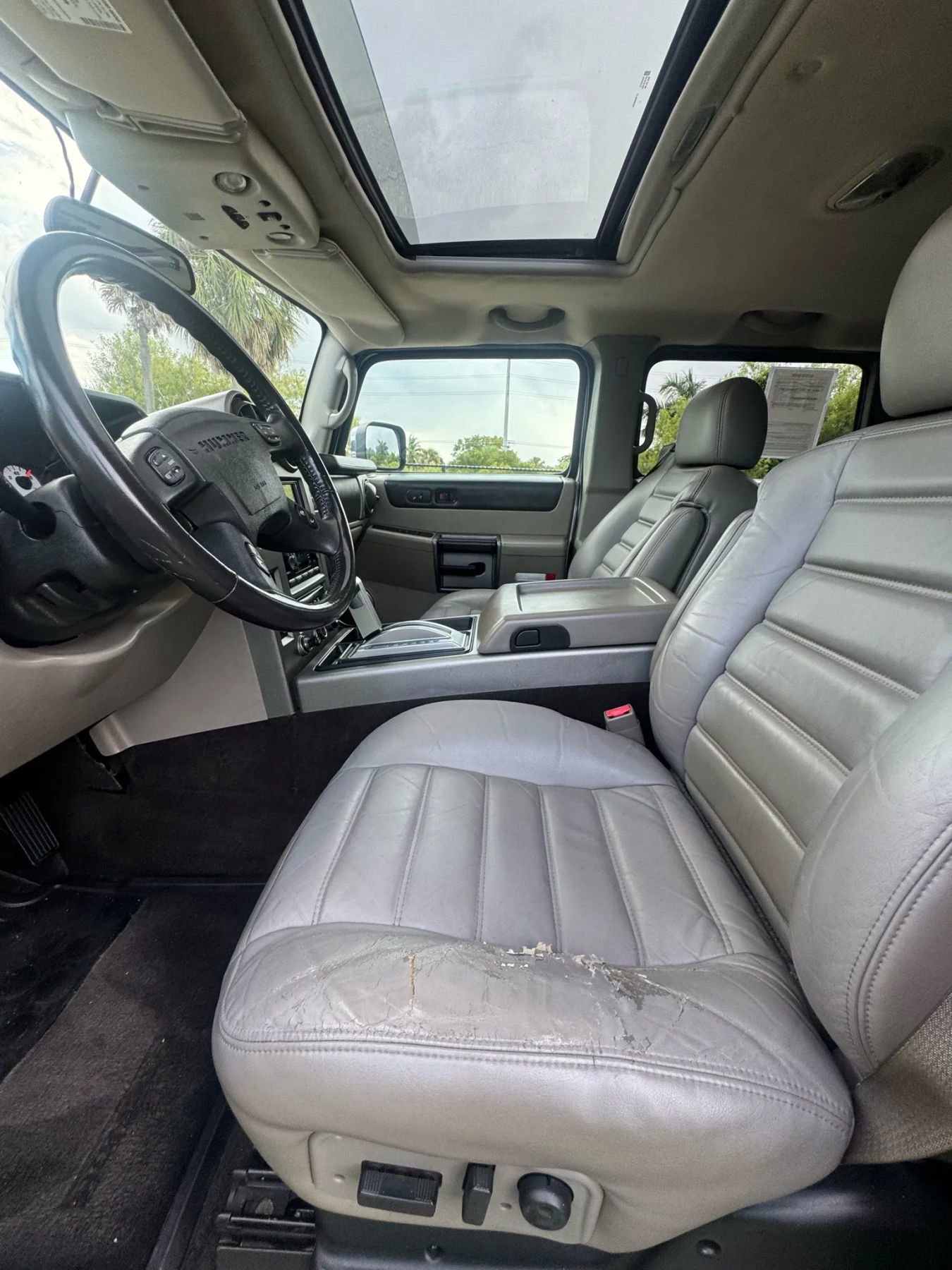 Used 2003 HUMMER H2 w/ Preferred Equipment Group image 14