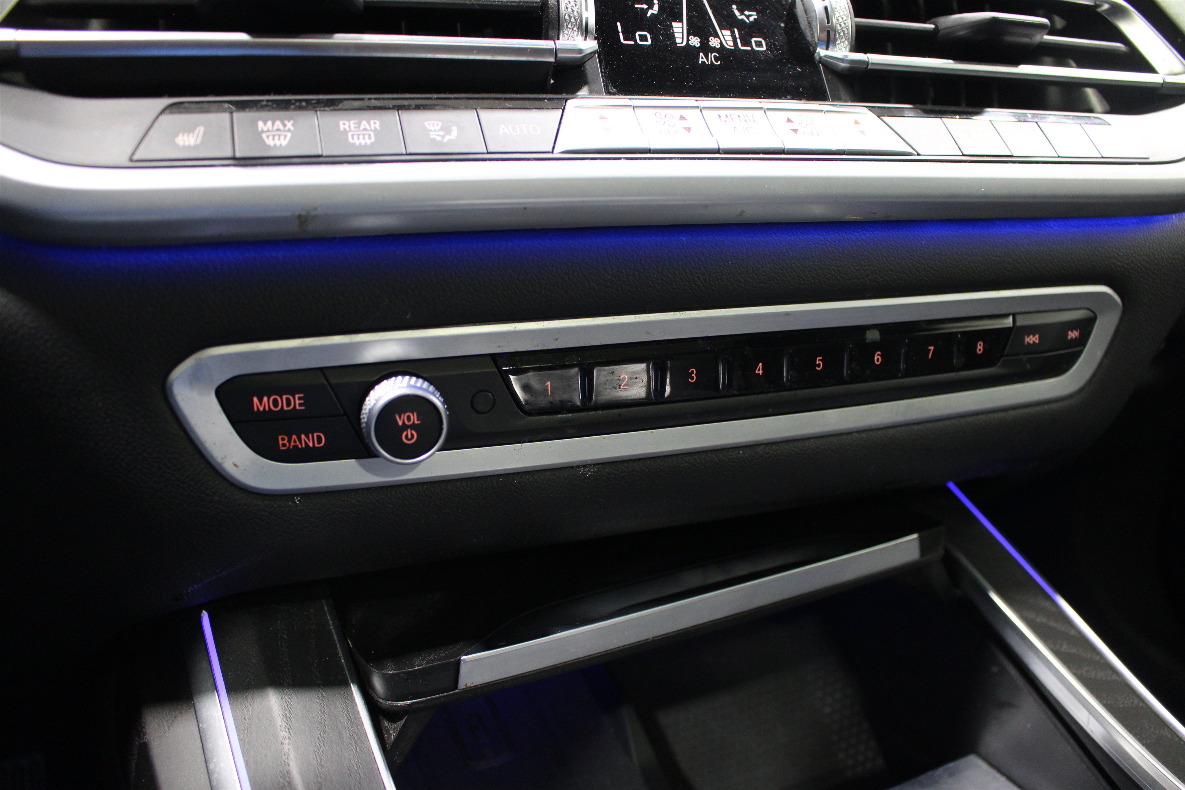 Used 2022 BMW X7 xDrive40i w/ Premium Package AWD/4WD image 20