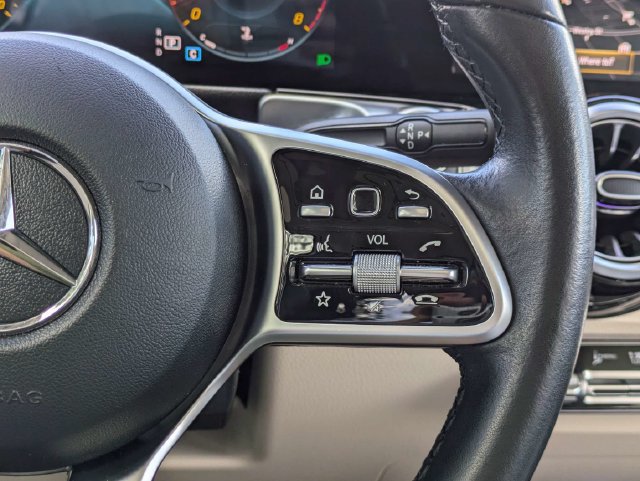 Used 2022 Mercedes-Benz GLB 250 image 31