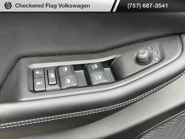 Used 2024 Jeep Grand Cherokee L Limited w/ Trailer Tow Package image 16