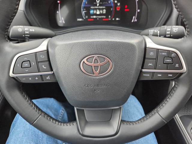 Used 2025 Toyota Grand Highlander AWD image 33