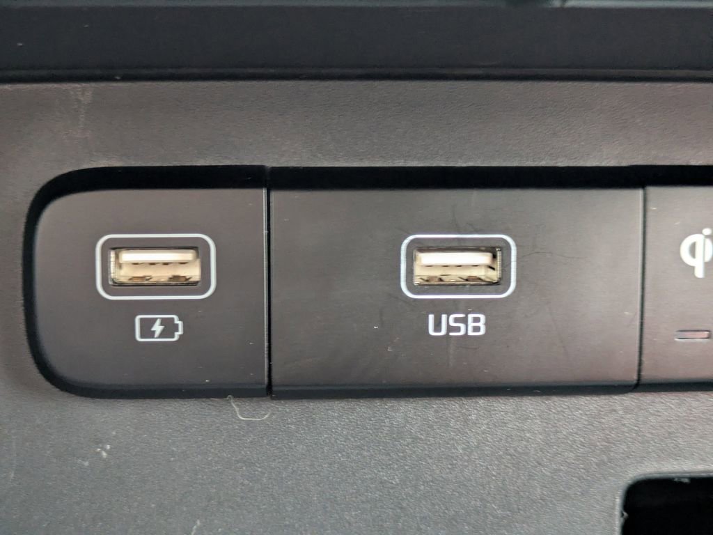 Used 2024 Kia Carnival SX Prestige image 22