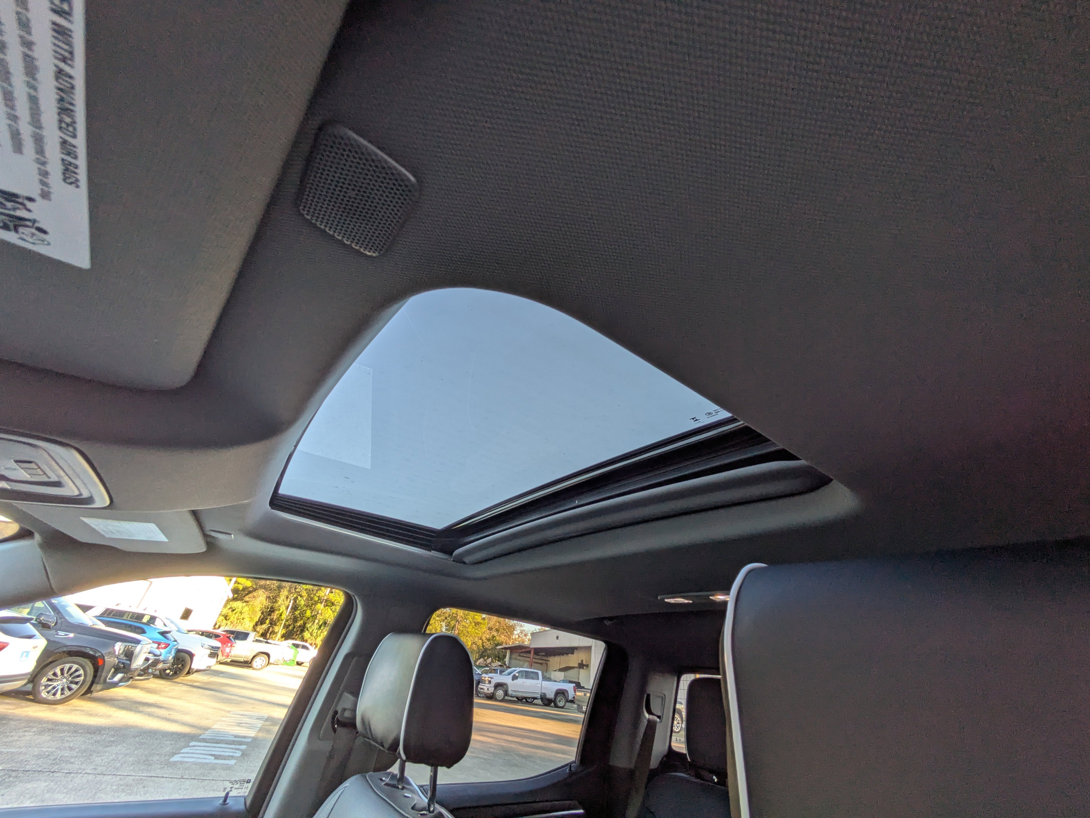 Used 2025 GMC Sierra 1500 SLT w/ SLT Premium Plus Package image 12