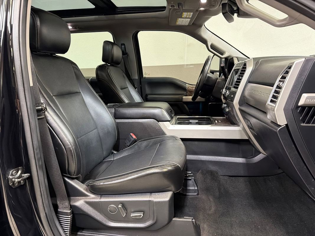 Used 2017 Ford F250 Lariat w/ Lariat Ultimate Package AWD/4WD image 41