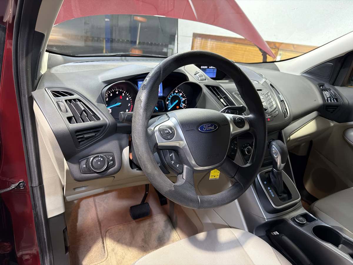 Used 2013 Ford Escape SE image 17