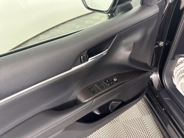 Used 2023 Toyota Camry XSE image 22