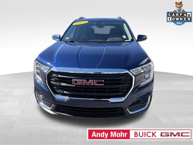 Used 2023 GMC Terrain SLE w/ Driver Convenience Package FWD image 4