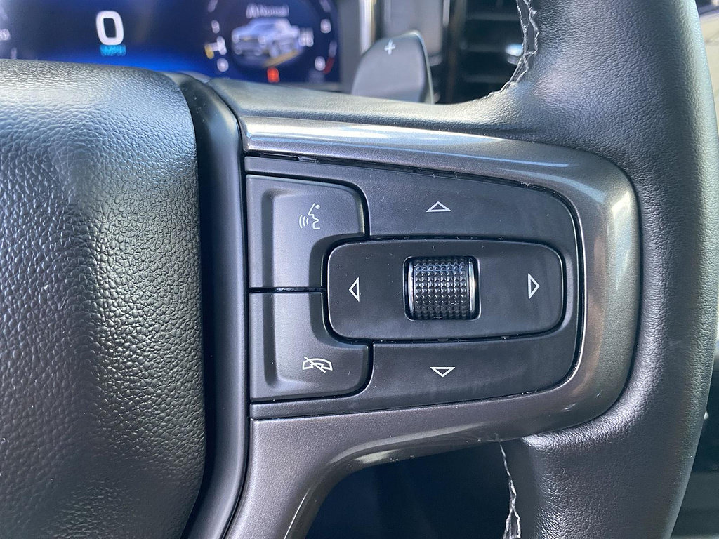 Used 2025 Chevrolet Silverado 1500 High Country AWD/4WD image 31