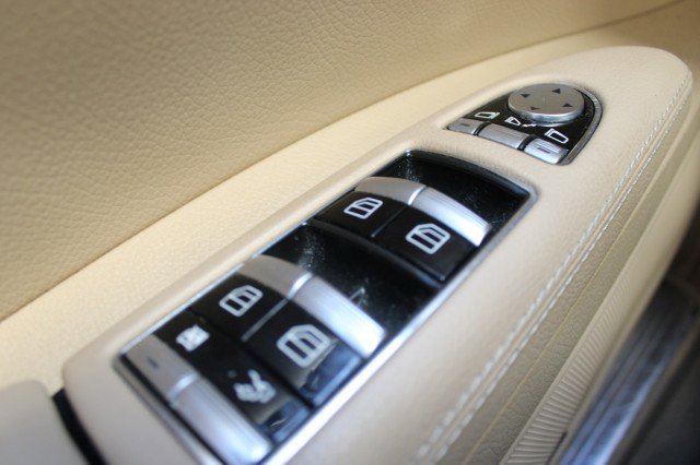 Used 2013 Mercedes-Benz S 550 4MATIC image 42