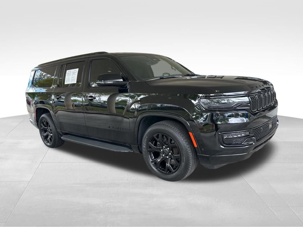 Used 2025 Jeep Wagoneer L Series II image 2