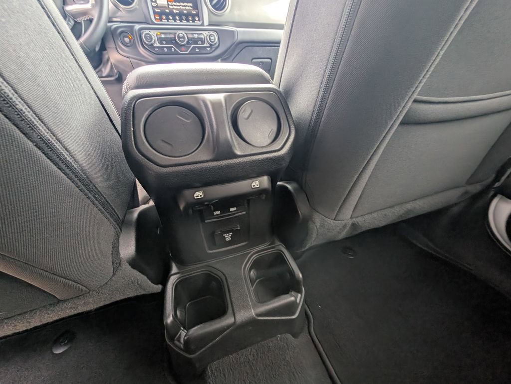 Used 2023 Jeep Wrangler Sahara image 38