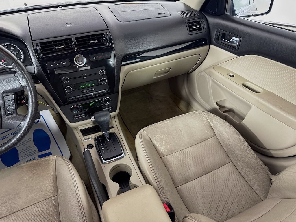 Used 2009 Ford Fusion SEL FWD image 25