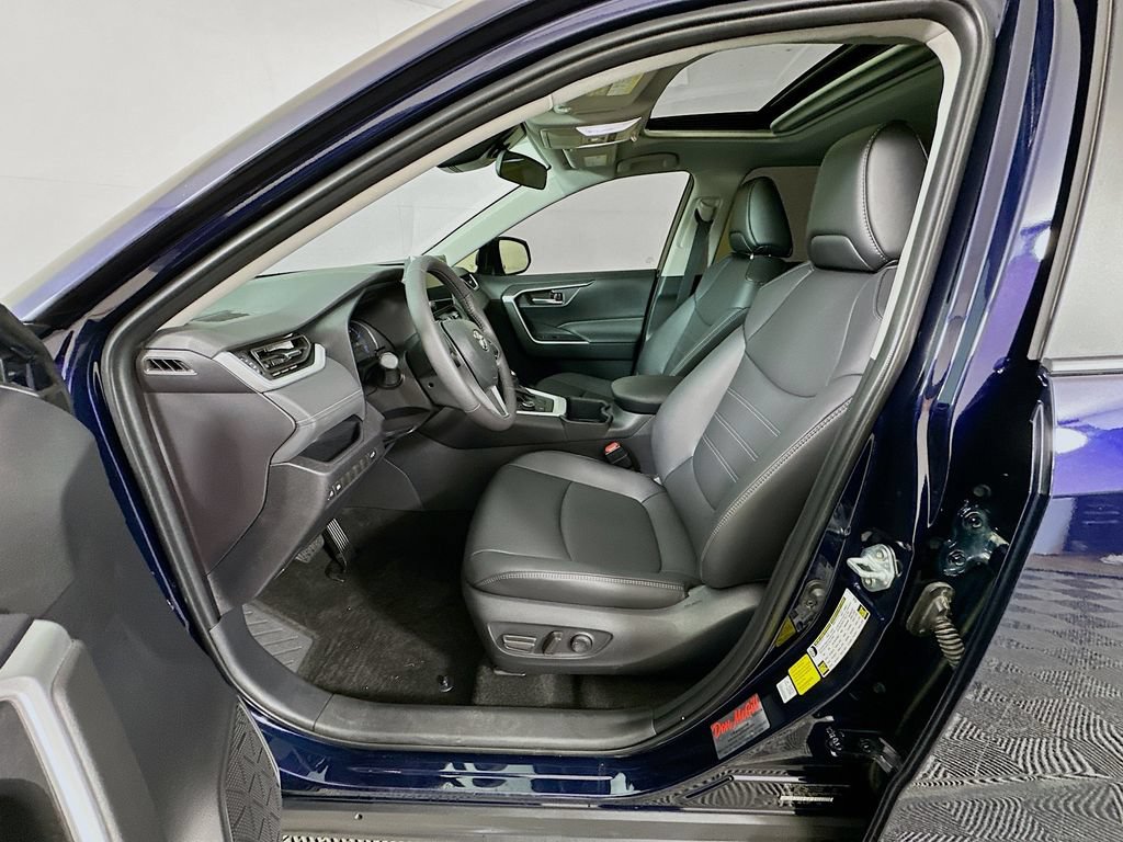 Certified 2025 Toyota RAV4 XLE Premium AWD/4WD image 20