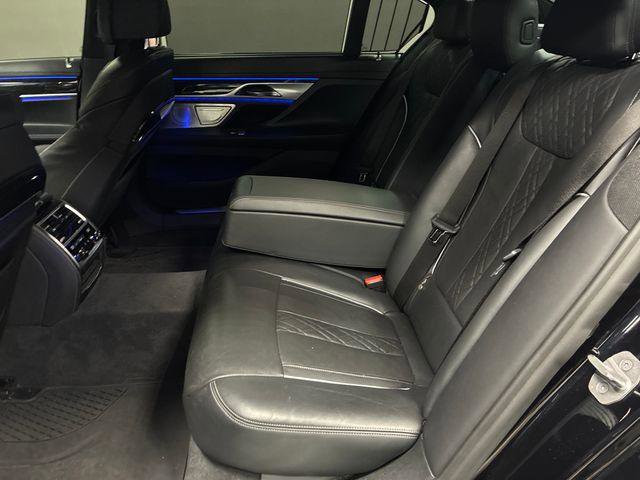 Used 2021 BMW 740i w/ M Sport Package RWD image 57