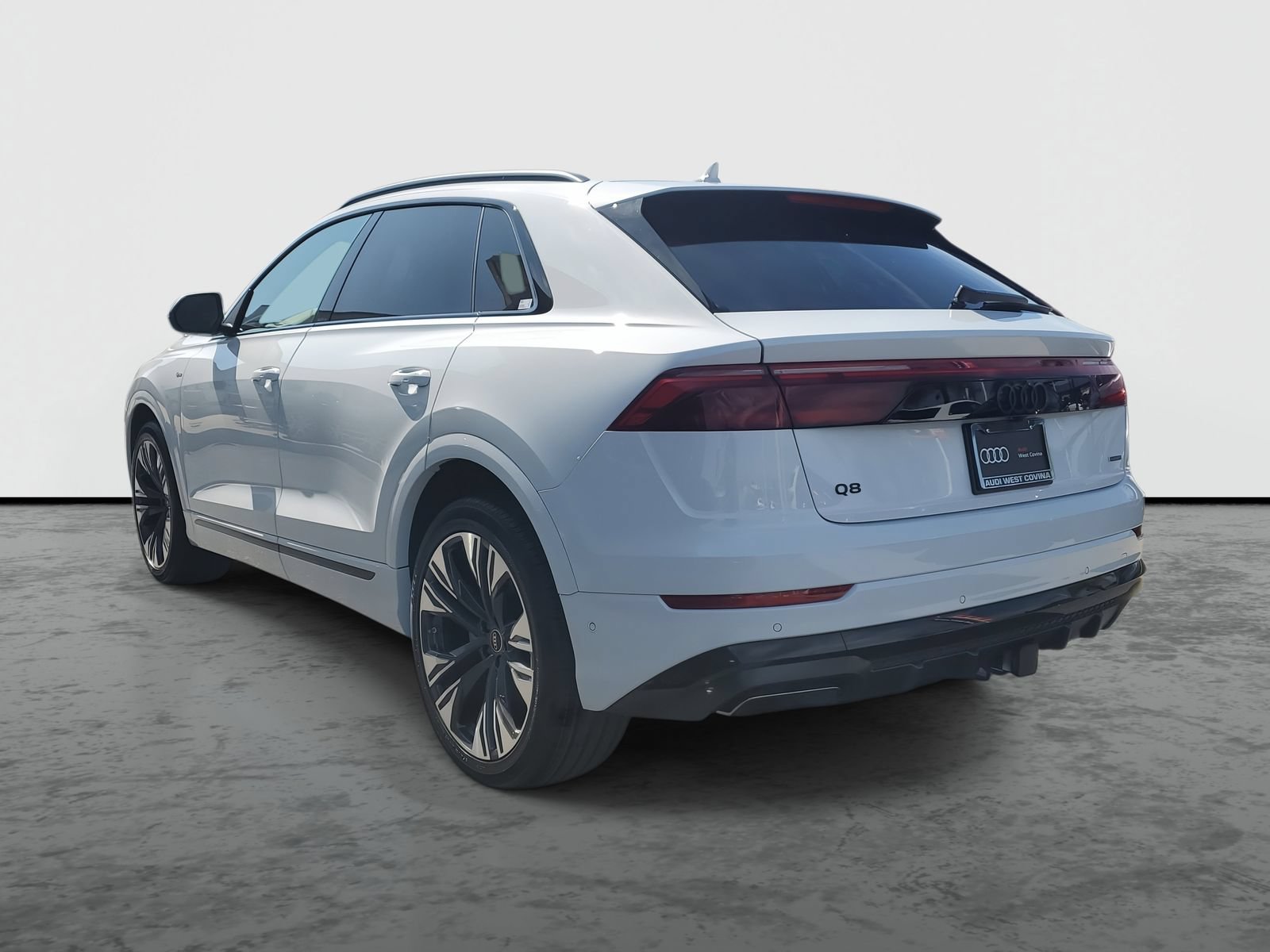 New 2026 Audi Q8 Premium Plus AWD/4WD image 3