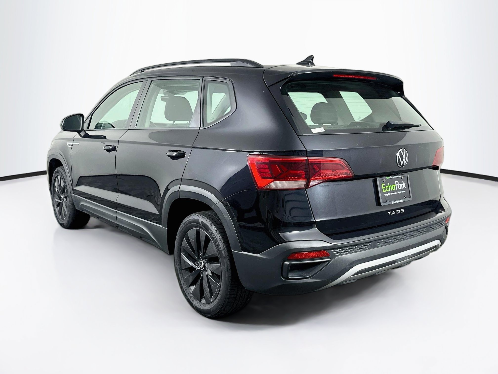 Used 2024 Volkswagen Taos S FWD image 5