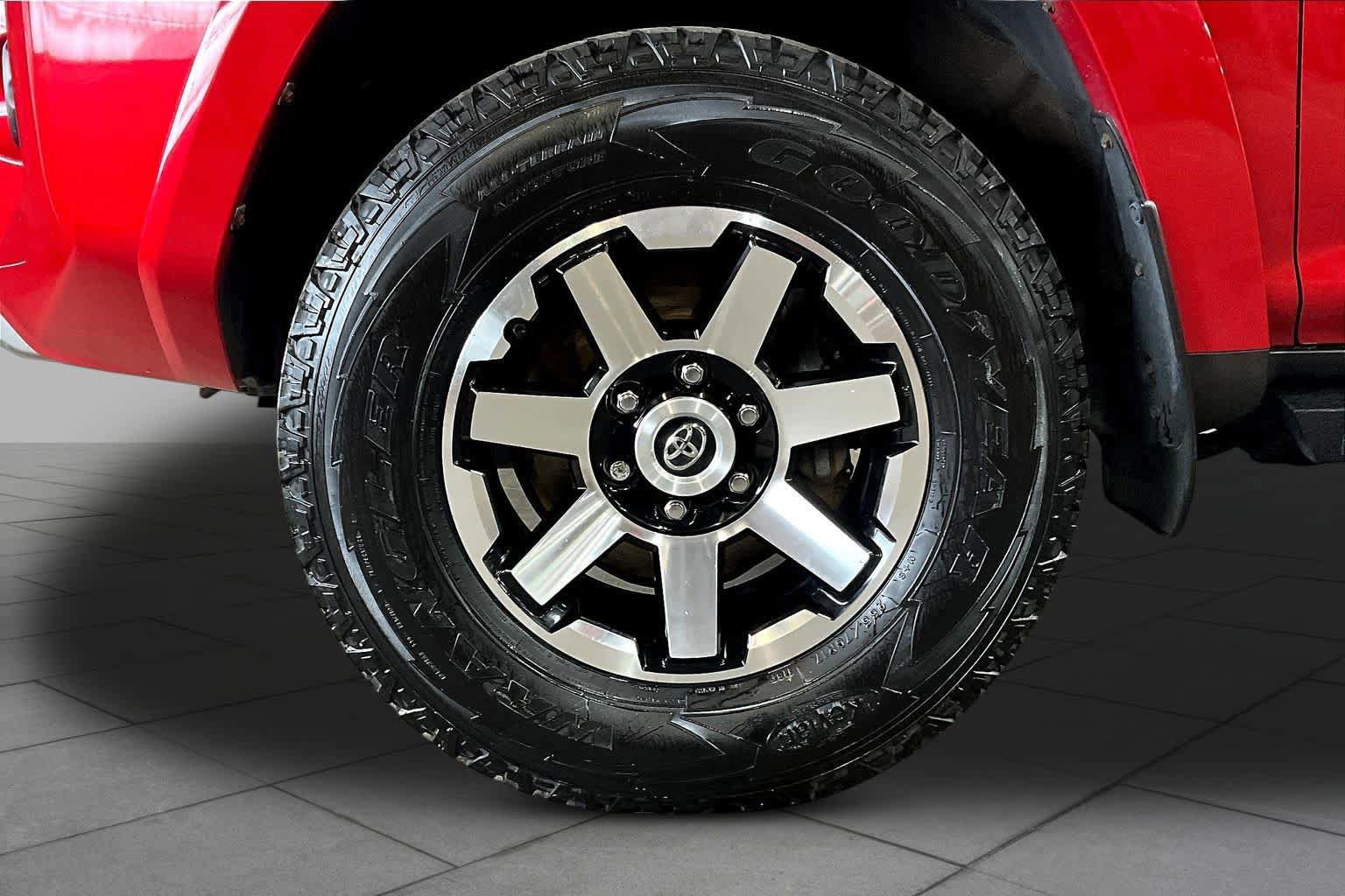 Certified 2021 Toyota 4Runner TRD Off-Road Premium image 10